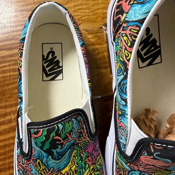 VANS Underwater Coral Octopus Slip-Ons Unisex, Size 7.5 m 9 W Limited Edition - Picture 5 of 9